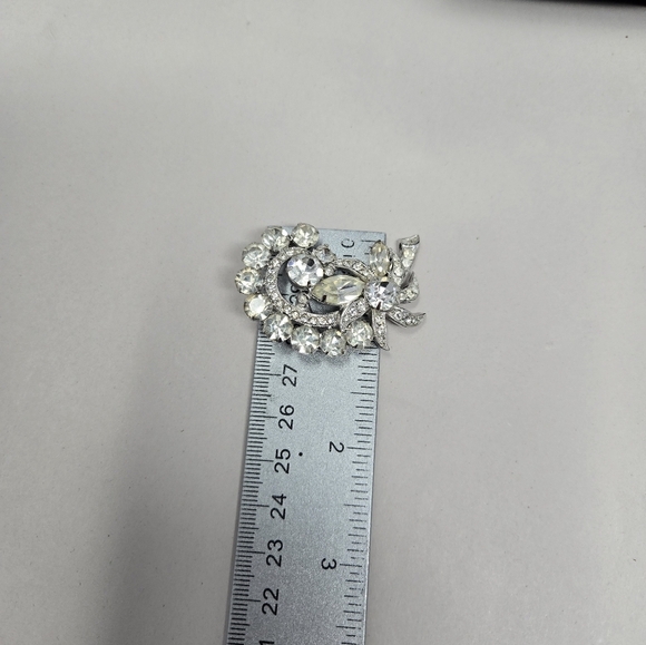 Eisenberg Ice Womens Clear Rhinestone Brooch Pin Silver Tone, Flower Curved Stem - Picture 6 of 11